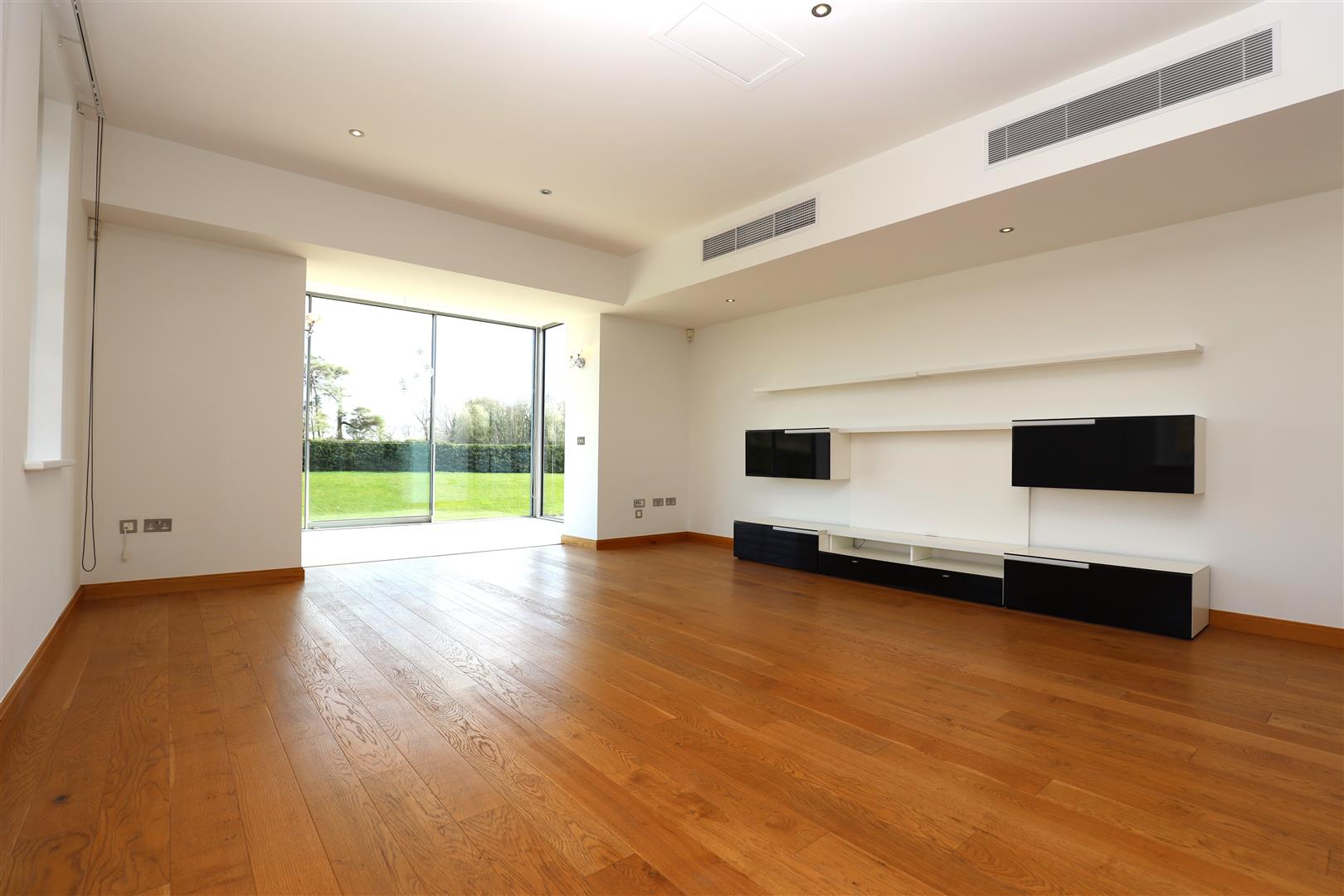 Apartment 6, Wyatt House, Hensol Castle Park, Hensol, Pontyclun, CF72 8GH